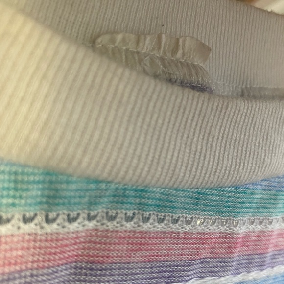 Vintage pastel rainbow tee - Picture 2 of 7